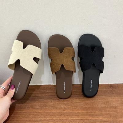 One-word Slippers, Fashionable and Versatile Flat-bottomed Tourist Beach 2025 Summer New Seaside Simple and Cool Slippers