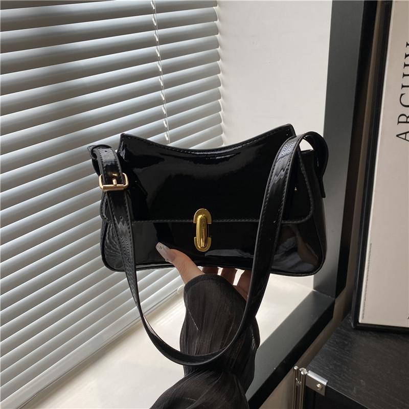 

Underarm bag women s autumn new high-end retro saddle bag popular shoulder messenger bag чёрный