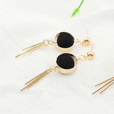 Ohrringe, Ohrringkette, einfache Goldkette, Punkt rund