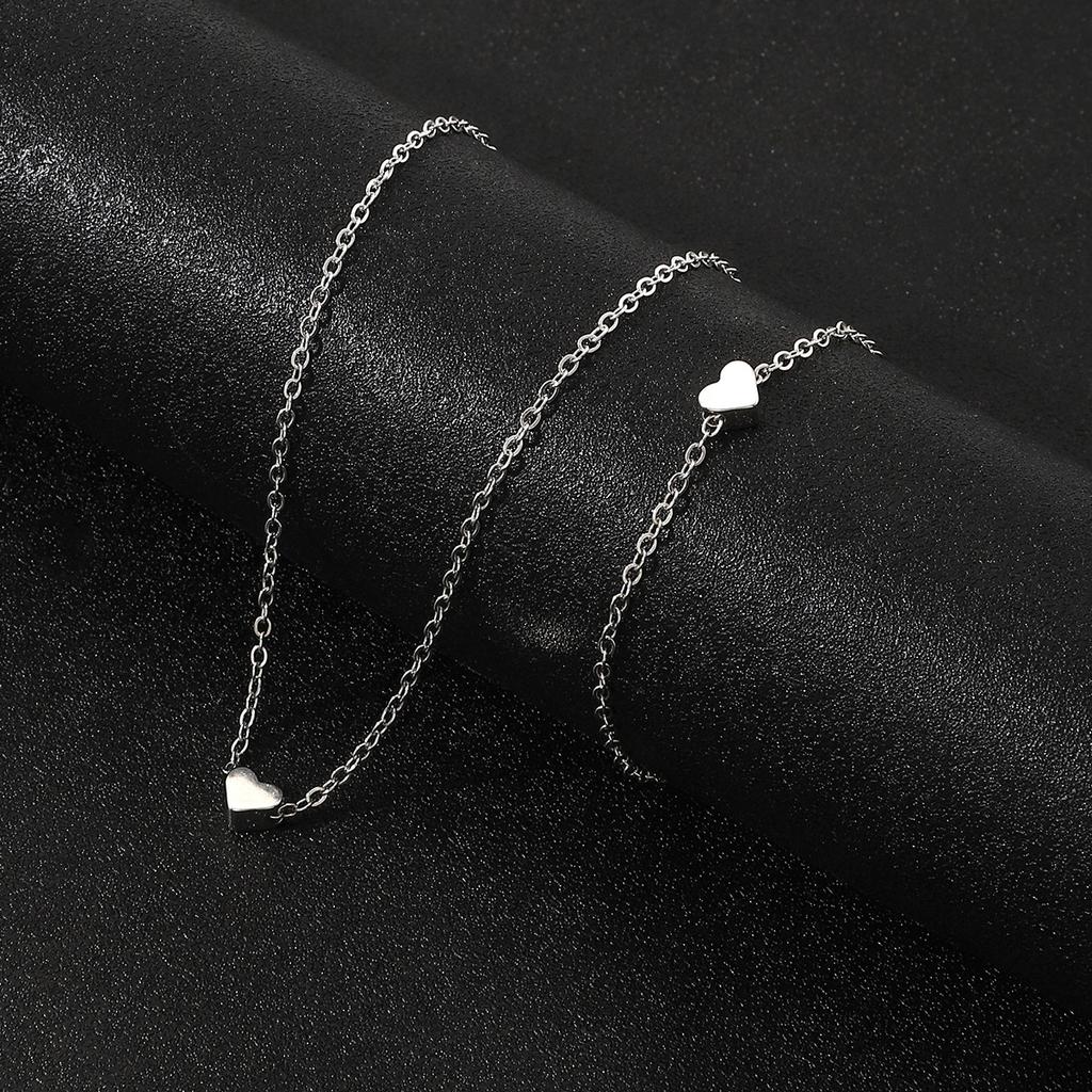 European and American Hot-selling Necklace Bracelet Set, Versatile Collarbone Chain, Heart-shaped Necklace Bracelet, Simple Peach Heart Item Jewelry