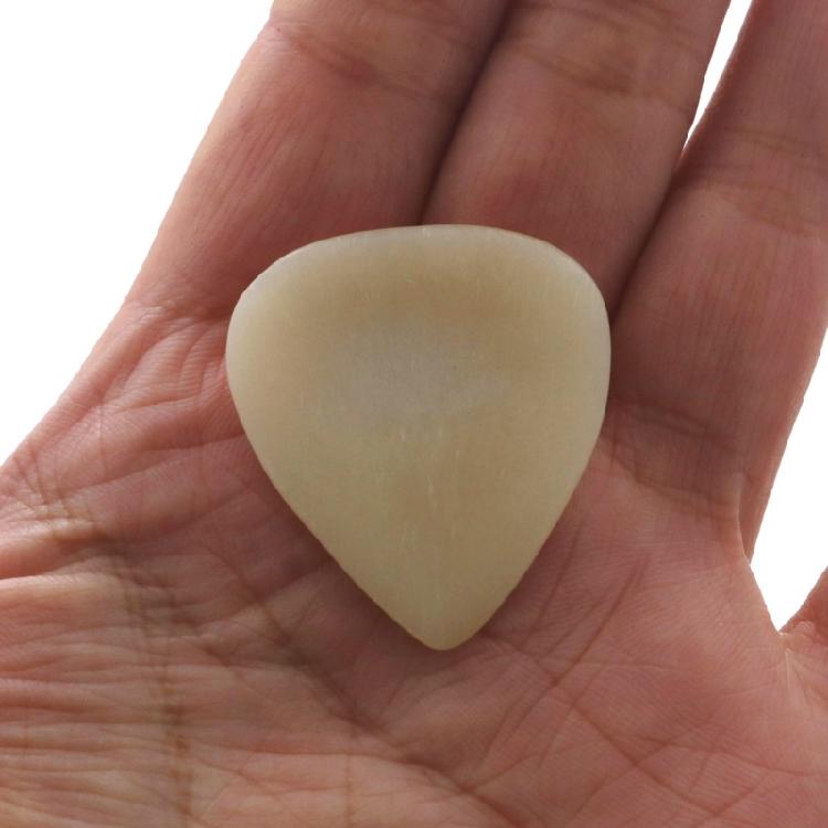 1Pc Guitar Picks, 30x33mm Solid Color Ox Bone Guitar Picks Guitar Bass Plectrums