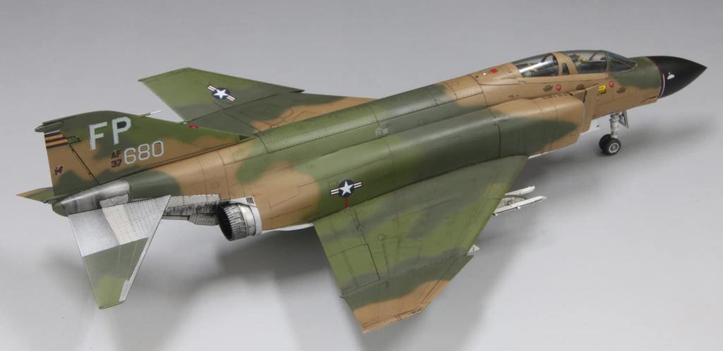 Fine Mold Aircraft Series US Air Force Fighter Wolf Pack 1967 Limited Edition Plastic Model 72846 Molding Color 1/72 F-4C