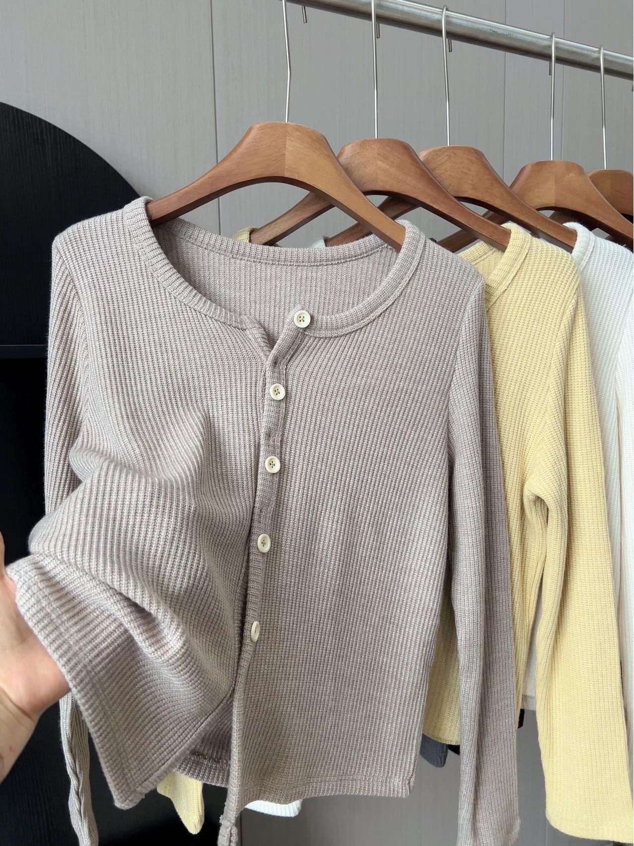 

Women s High-End Autumn 2025 Knitted Cardigan Shawl Coat - Long Sleeve One Size (80-150 cm)