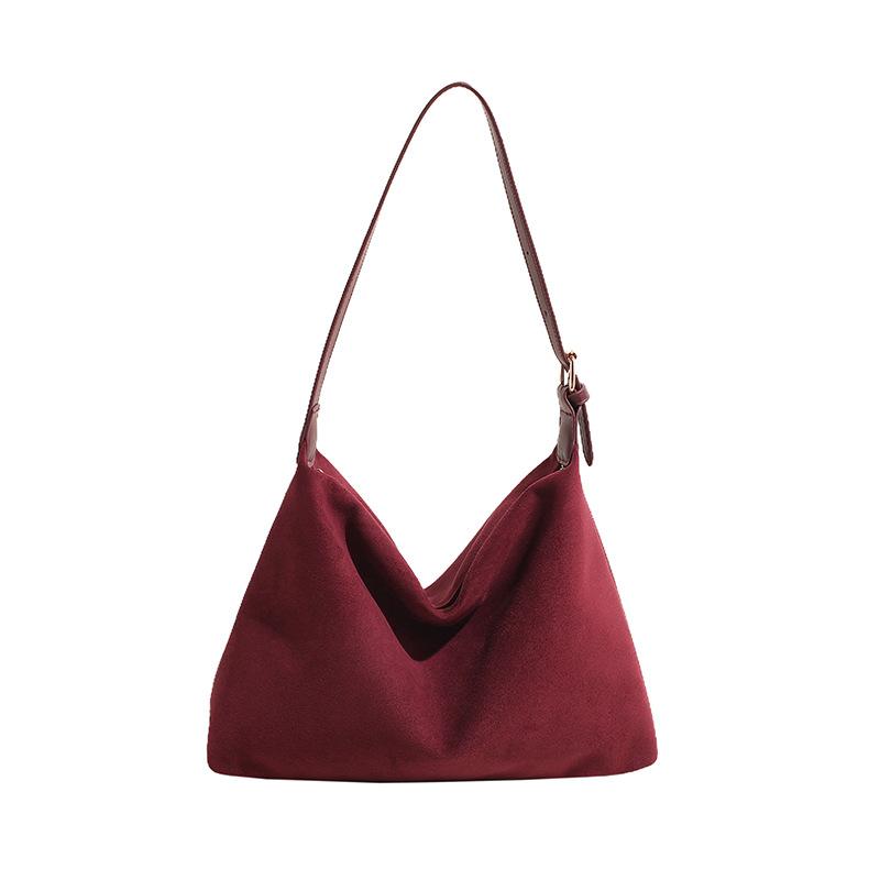 Neue Herbst- und Winter-Nischen-Umhängetasche für die Achselhöhle, matte große Tasche, Damenmode-Umhängetasche