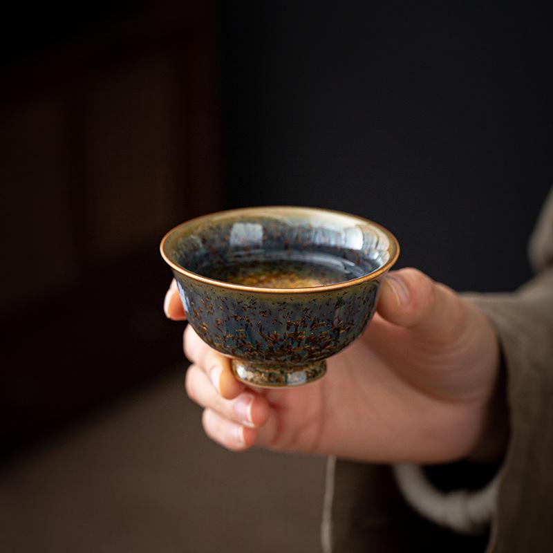 Crystal Glazed Pressed Hand Cup Ceramic Host Single Cup Kung Fu Tea Cup High-end Tea Cup Drinking Tea Household Tea Set