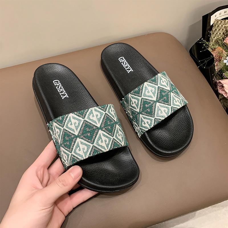 35-44 Yards Big Size Women's Shoes Summer New One Word Slippers Female External Wear Comfortable Thick Bottom Simple Sandal Drag