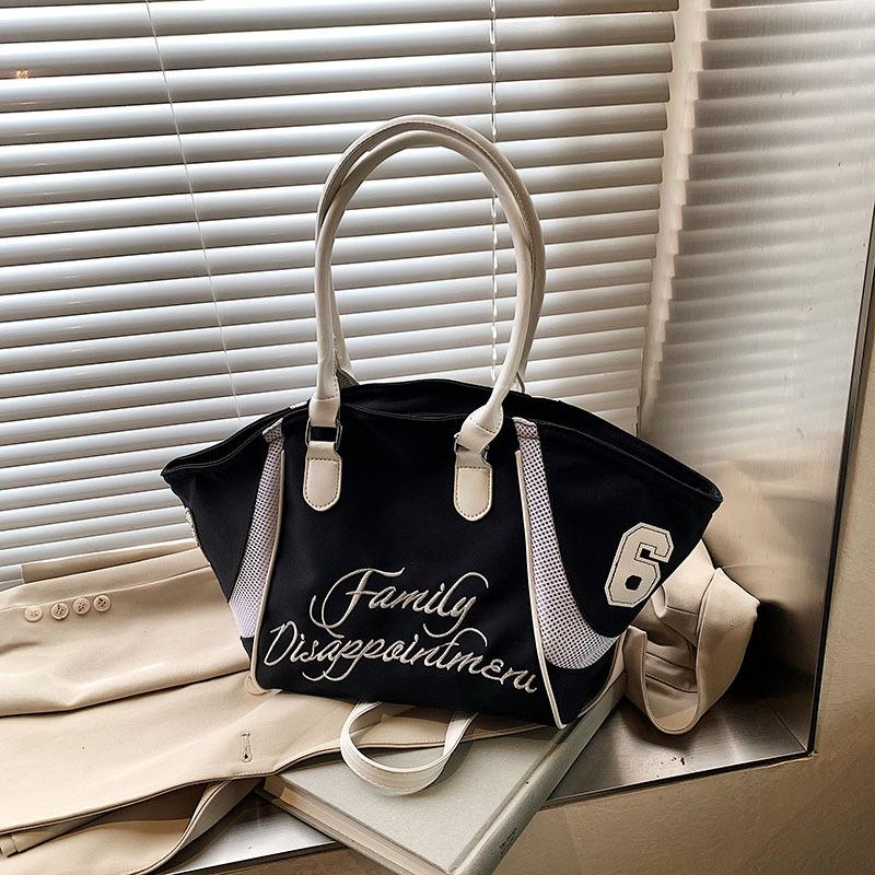 2025 new niche design letter versatile portable tote bag leisure commuting shoulder handbag wholesale