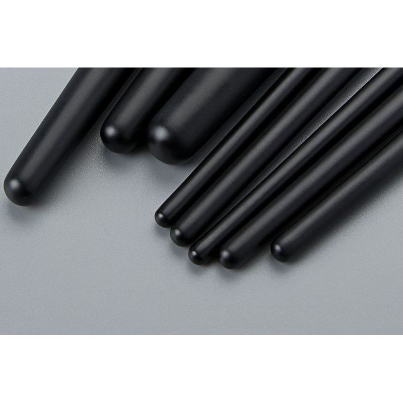 Violeta - Set of 8: Makeup Brush with Case