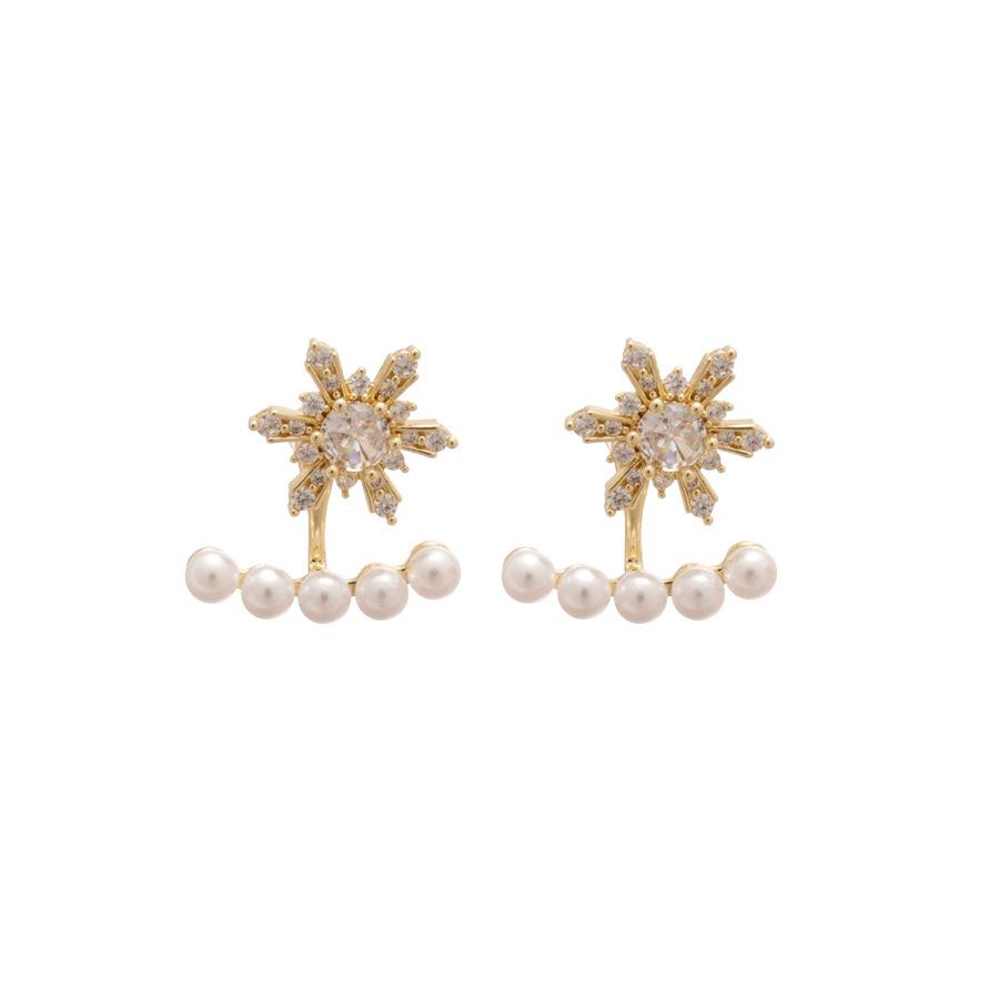 Exquisite Zircon Snowflake Pearl Stud Earrings - Luxurious & Fashionable Winter Jewelry