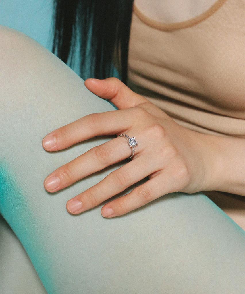 Smgt 4-Prong Solitaire Cubic Ring [Carat]