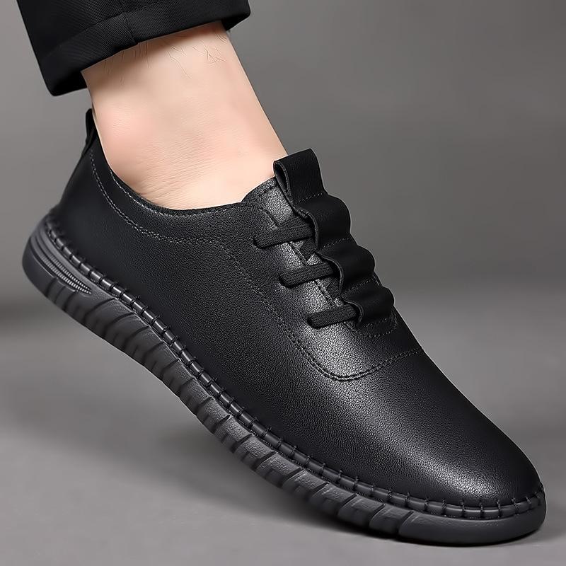 Malé bílé boty pánské podzimní nové všestranné jednopedálové ležérní boty z kůže s měkkou podrážkou, tenké protiskluzové boty pro táty středního věku, Doudou