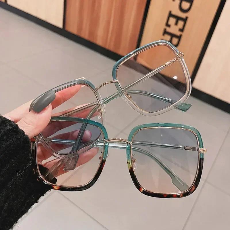 Vintage Gradient Color Frame Green Clear Sunglasses For Women  New Fashion Oversized Alloy Elegant Sun Glasses Female Shades