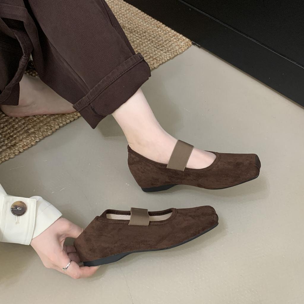 Guangzhou square head soft sole one-word elastic belt Mary Jane shoes women's 2025 new soft leather inner height increase single shoes