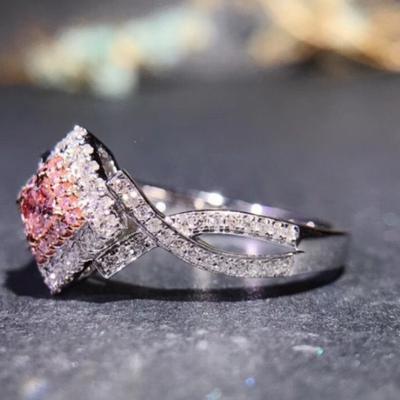 2022 Europäischer und Amerikanischer Neuer Stil Ring Einfach und Luxuriös Rosa Quadratischer Zirkon Zirkon Prinzessin Verlobungsring für Freundin