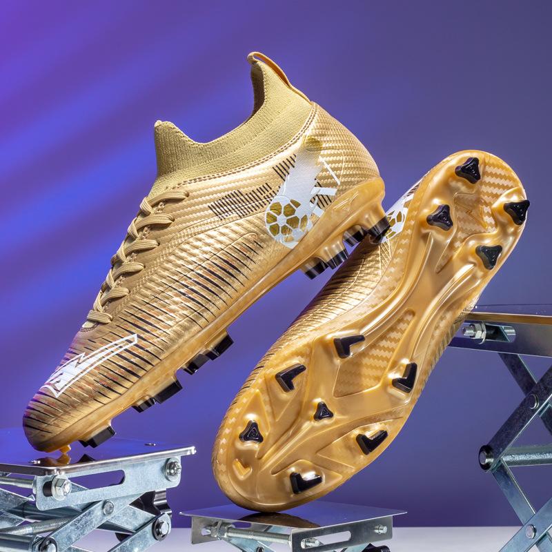 New Soccer Shoes Grass Training Anti-slip Lightweight Football Shoes Men Wear-resistant High-top Casual Sports Shoes Men