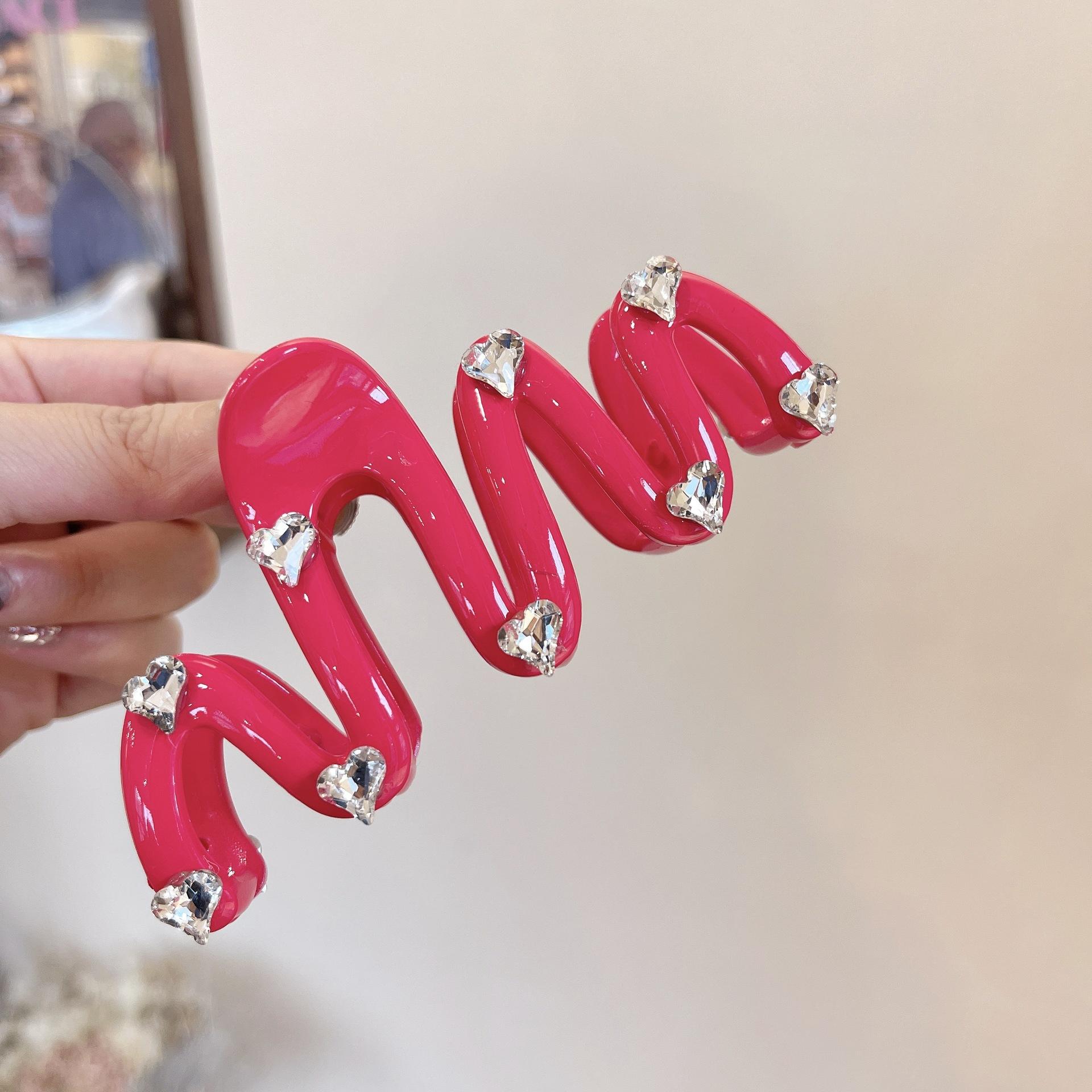 

1 шт. заколка-краб с разноцветными стразами любовь , новая большая заколка для волос дофамин на затылке, премиальная дисковая заколка-акула для волос