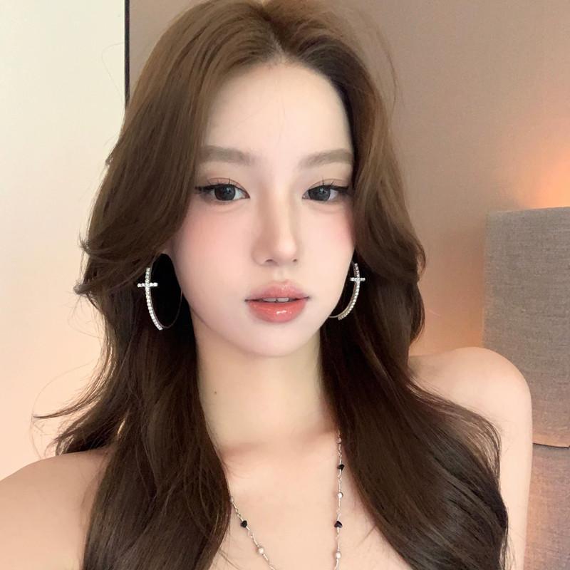 Scharfe Laman Übertriebene Super Glitzer Zirkon Creolen Damen Nischen Design Ohrringe Heiße Mädchen Personalisierte Ins Ohrringe