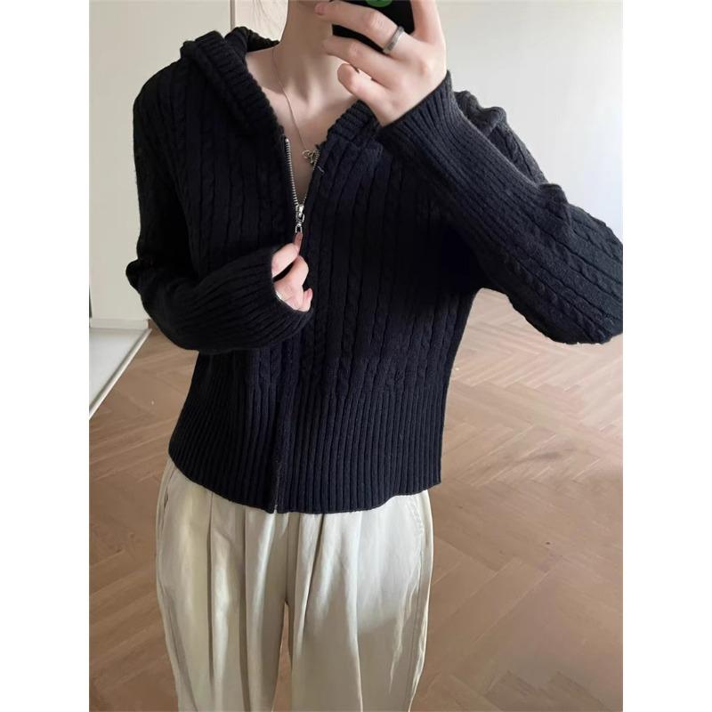 

Autumn and winter new soft waxy twist knitted cardigan top women s small short age-reducing sweater jacket one size fits all чёрный