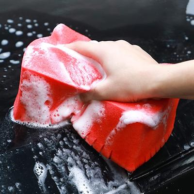 Starostlivosť o auto – Hubky, handry a kefy