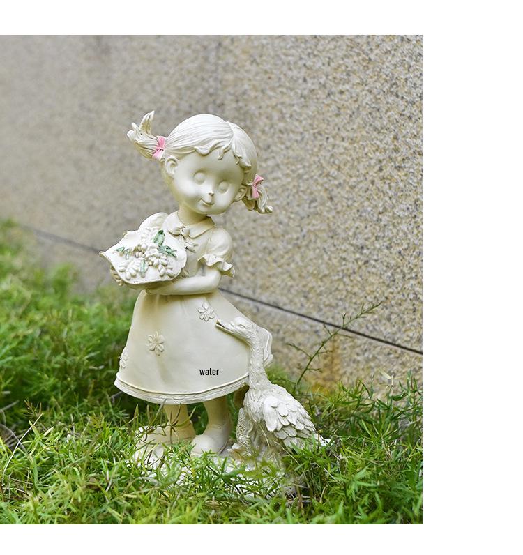 European Resin Craft Figures for Kids' Outdoor Decor