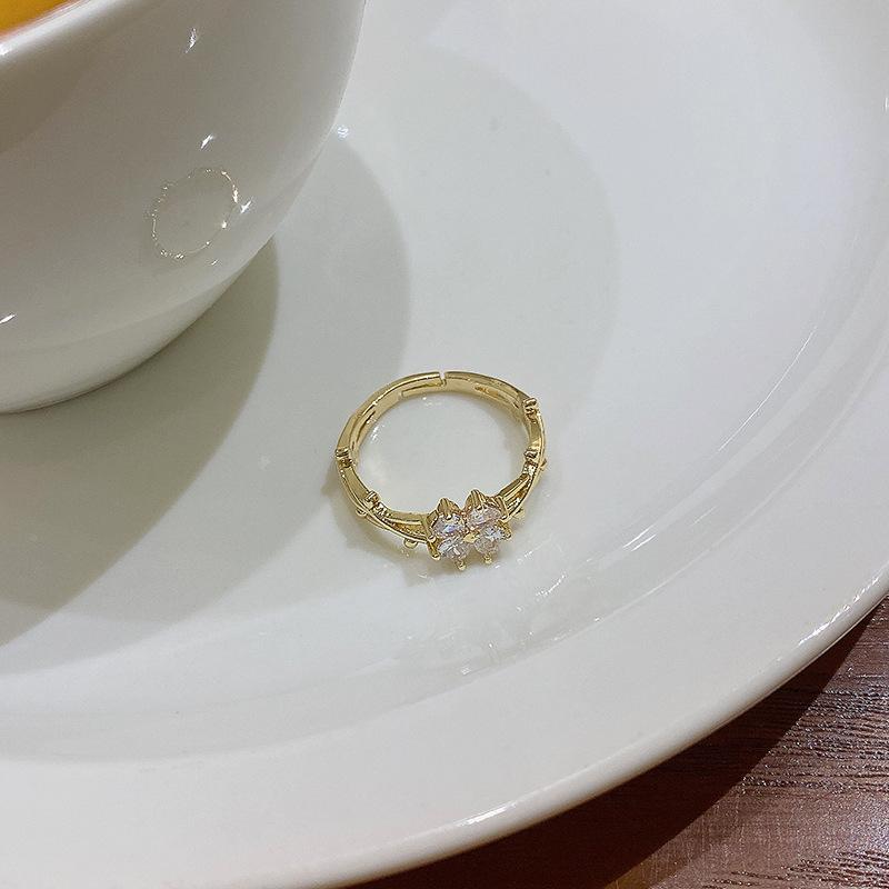New Four-leaf Zircon Flower Ring Women's Design Sense Niche Open Ring Jewelry
