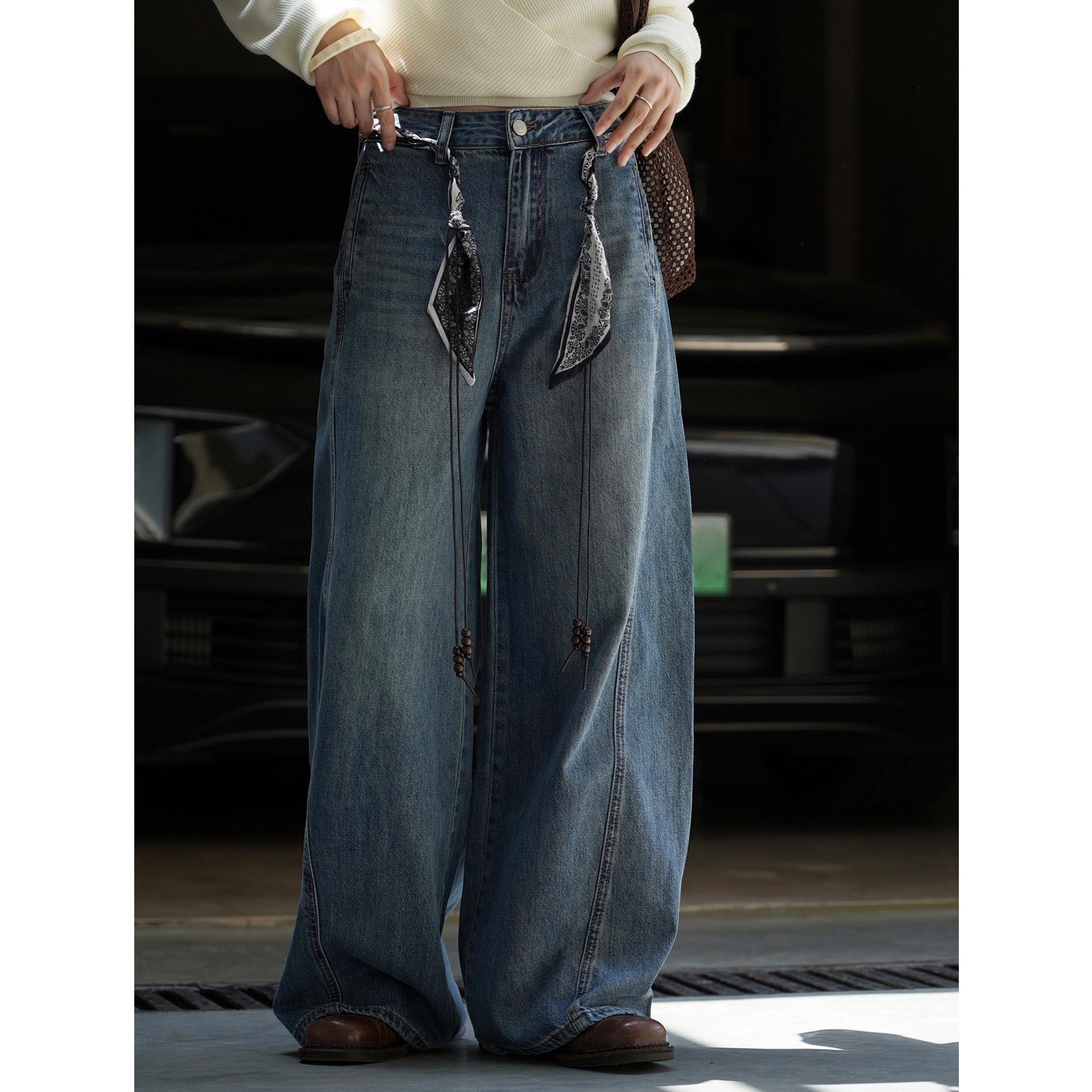 Xu Man Women s Autumn Korean-Style Wide-Leg Beaded Belt Jeans with Fashionable Silk Scarf Accent. Small