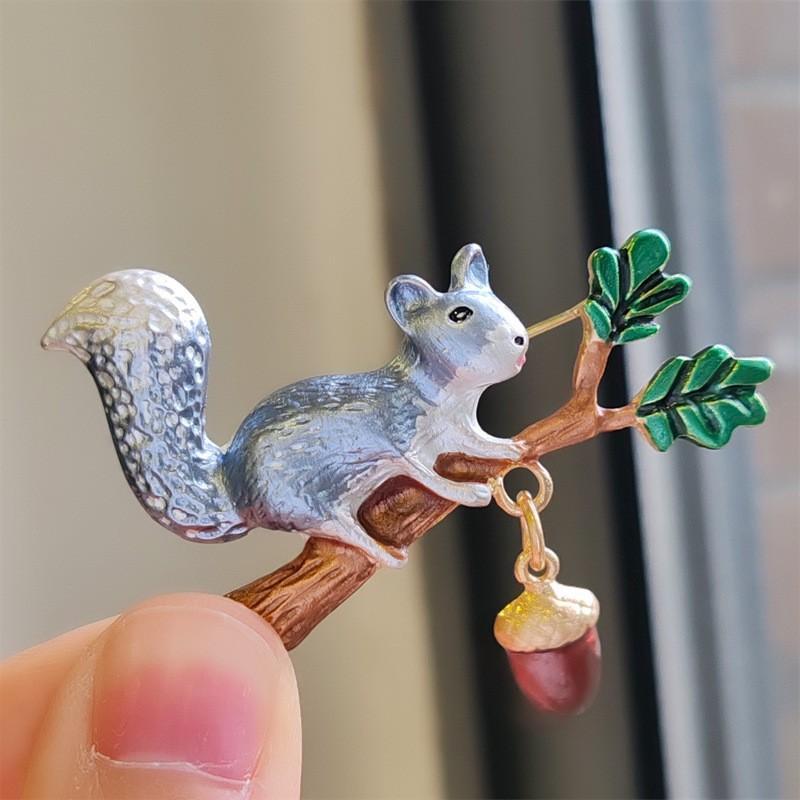 Japanese Cute Squirrel Brooch, Second-hand New Style Pin, Female Accessories Animal