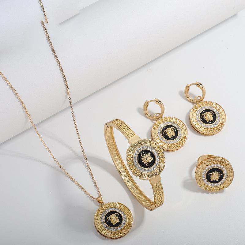 

2026 Necklace Jewelry Set Light Luxury Zircon 4-piece Jewelry European and American Premium Sense Set Women 45CM