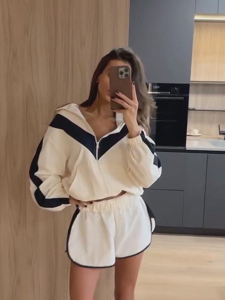 Women's Two Piece Tracksuit Color Block Striped Zip Hoodie and Shorts Set Casual Loungewear