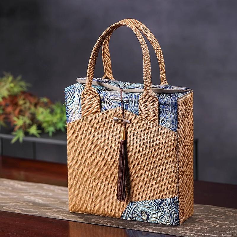 Vintage Tea Storage Box - Gift Packaging for Pu'er/White Tea Cake, Moisture-proof Cloth Bag, Chinese Style Travel Tea Tin