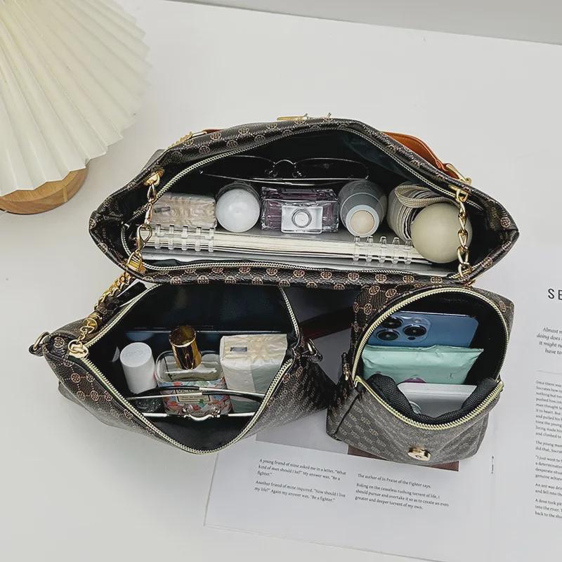 Stylish High-Grade Woven Shoulder Bag and Coin Purse