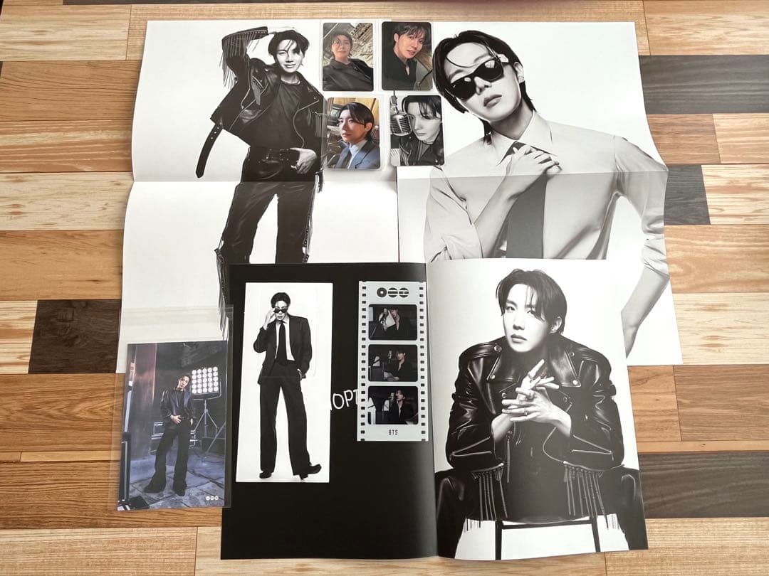 

[USED] BTS ARIRANG weverse 4 versions included 10 items J-HOPE