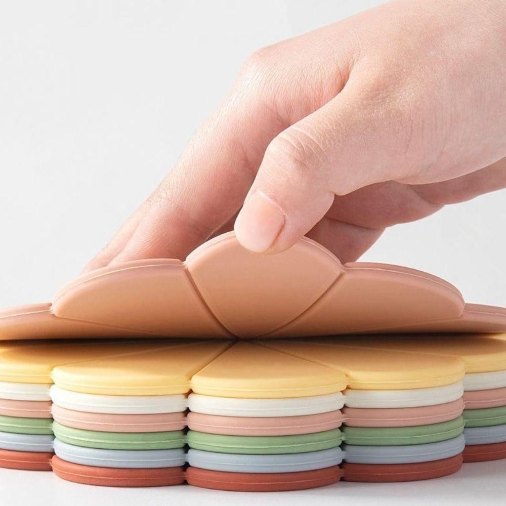 2PCS Heat Resistant Flower Shaped Silicone Mat Anti Scalding Table Mat Pot Holder Tea Coaster
