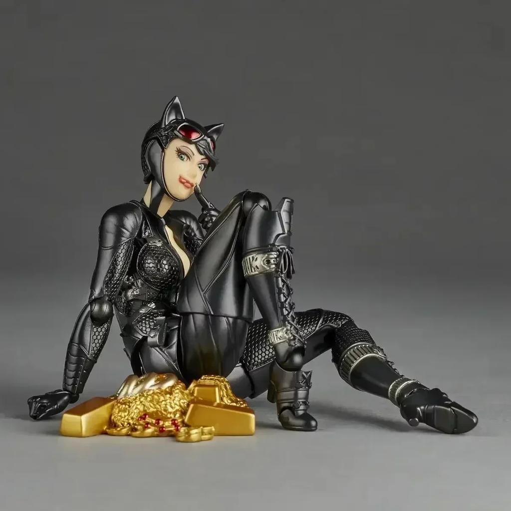 In Stock Instant Shipping  Catwoman Figuras - Arkahm Factory Revoltech Kaiyodo Ko Model Action Figure  Gifts