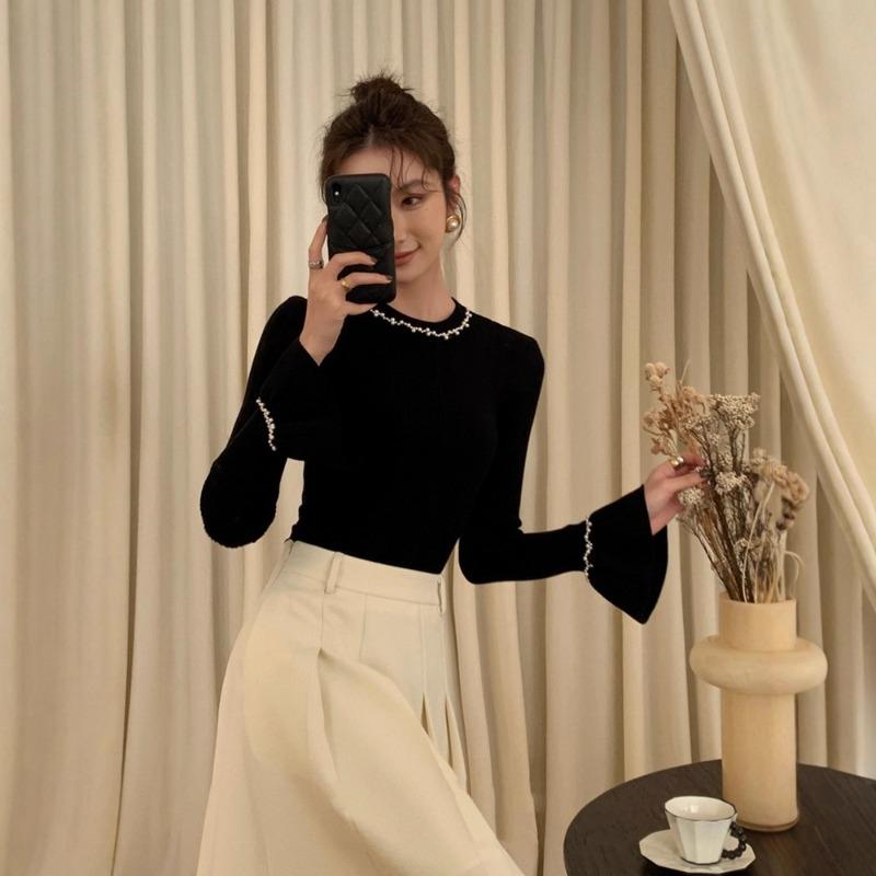 Beautiful beaded premium bottoming shirt women's autumn and winter flared sleeve knitted sweater with slim-fit sweater top