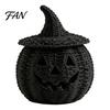 Schwarze Harz-Dekorationsstatue, Rattan-Optik, Halloween-Kürbisfigurine, mit Hexen-Einzigartigem Mattem Figurenhut, Rustikales Weidenkorb-Tischornament für Party