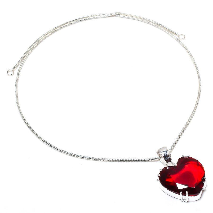 

Heart Mozambique Garnet Gemstone Handmade Ethnic Jewelry Pendant 1.42 SR-8292
