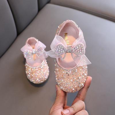 Nuove scarpe in pelle con paillettes per bambini, scarpe singole con fiocco e strass da principessa, scarpe da sposa per bambini, moda 2025
