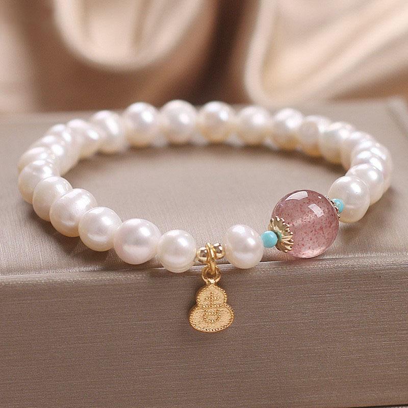 Freshwater Pearl Bracelet for Women, Light Luxury Vintage Design with Auspicious Gourd Charm and Strawberry Crystal, Niche Design, Gift for a Best