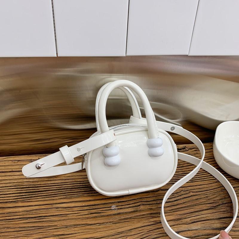 

Childrens Small Tote Bag With Pu Fabric Trendy Kids Handheld Purse For School And Outings білий