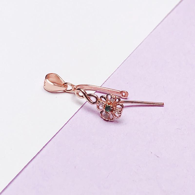 

Подвеска-пряжка из серебра 925 пробы с инкрустацией жадеитом и янтарем Ping An розового золота