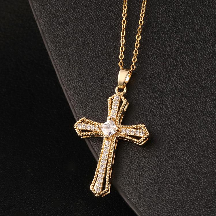 Hip Hop Cross Pendant Necklace with Micro-Set Zirconia Minimalist Design for a Subtle Luxury Look