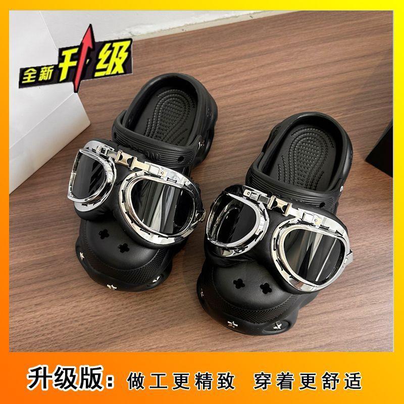 Black thick-soled cute hole shoes women's summer and autumn new outer wear heightened non-slip cool slippers