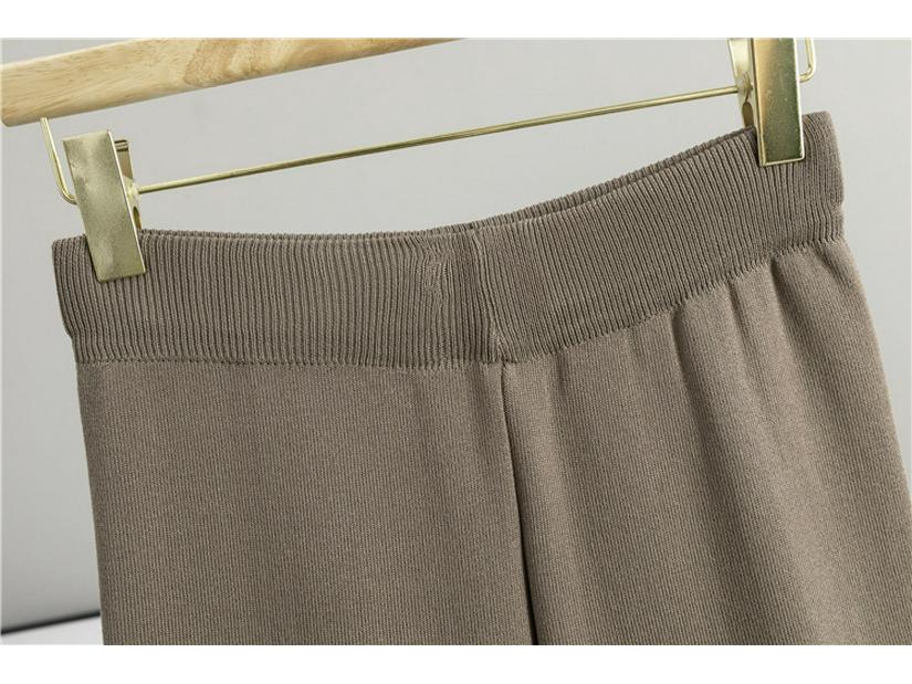 Women's Autumn/Winter Knitwear Set: Cross-Rhombus Half-High Collar Sweater with Wide-Leg Pants Fashion Two-Piece.