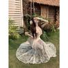 Französisches Schwermetall-Blumen-Spitzen-Netz-Spleiß-Hosenträgerkleid Damen Sommer Strandurlaub Temperament Fischschwanzkleid