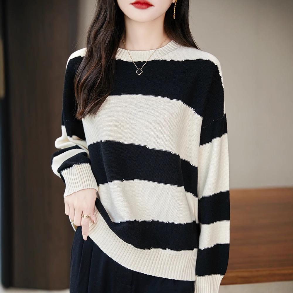 New Autumn and Winter Color-blocking Striped Sweater, Long-sleeved Color-blocking Knitted Retro Loose and Laid-back Top
