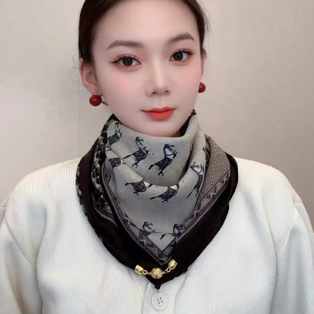Magnetic buckle cotton and linen small square scarf silk scarf women's spring and autumn versatile neck protection scarf triangular scarf new warm sca