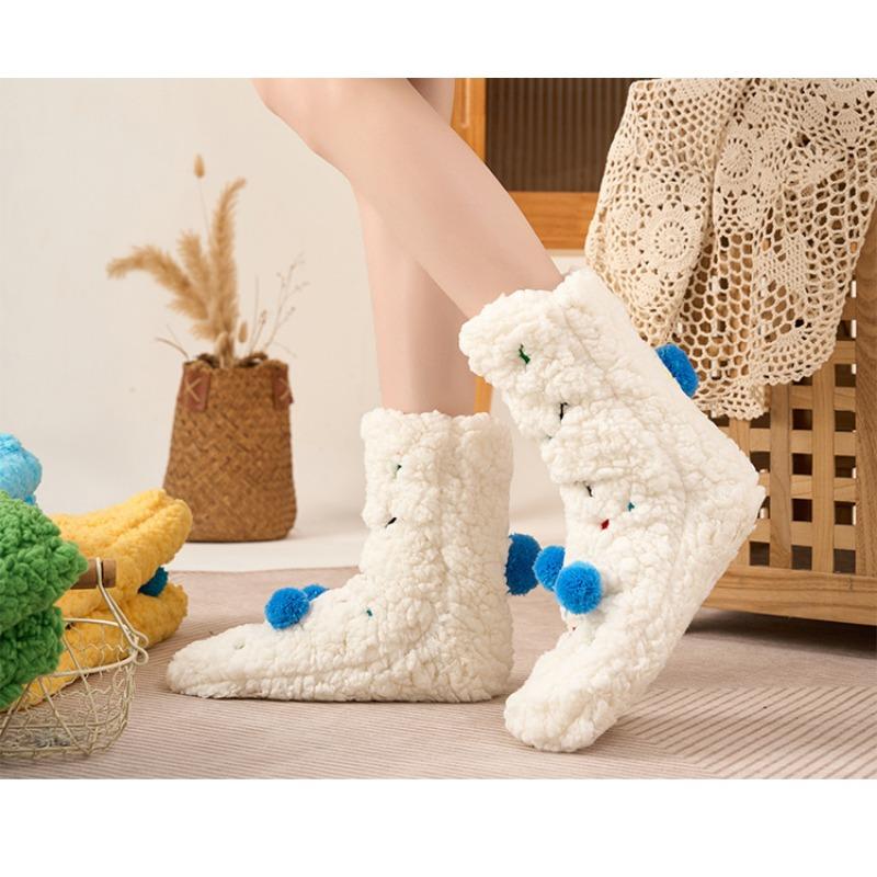 Chaussettes en laine de peau de mouton pour femmes Longueur mi-mollet Chaussettes de sol mignonnes pour l'automne et l'hiver Épaissies et chaudes Chaussettes de nuit ultra-épaisses pour usage domestique