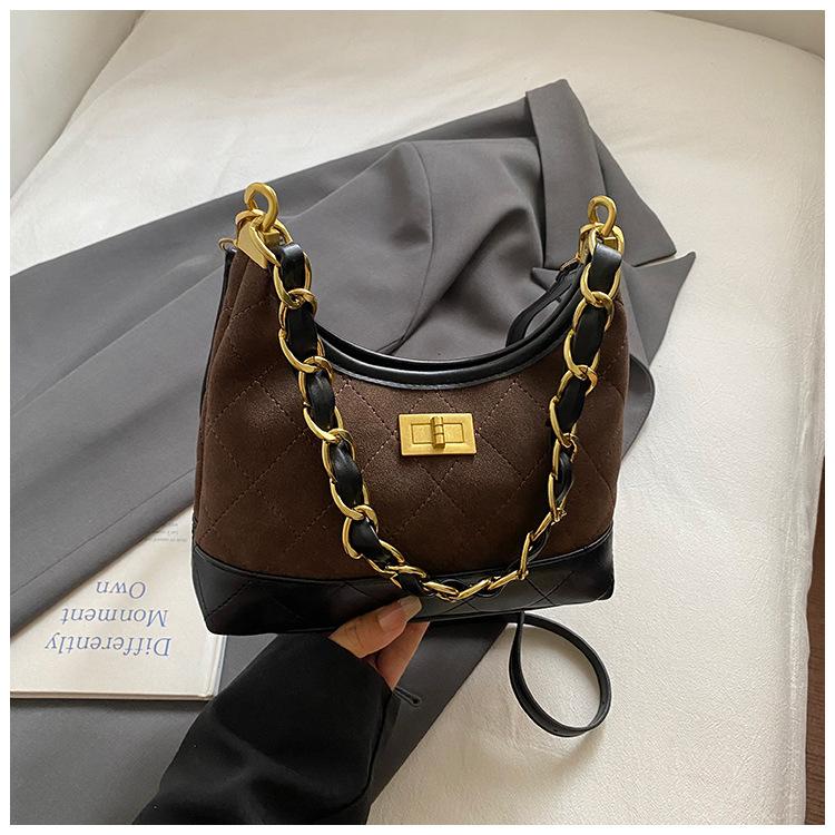 Premium diamond chain underarm bag women's 2025 new versatile retro messenger bag retro commuter dumpling bag