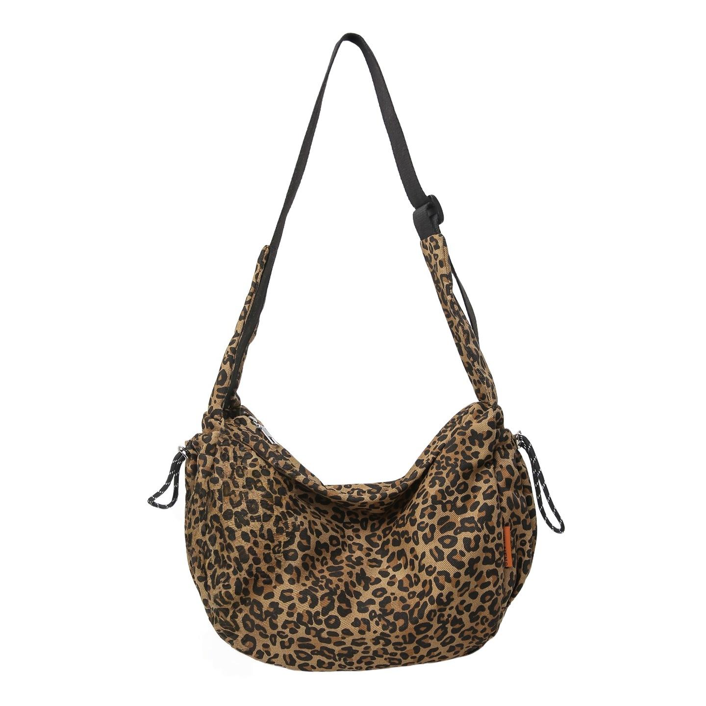 

Autumn and winter American retro style leopard print brown underarm bag women s large-capacity shopping commuter messenger bag коричневый